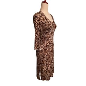BCBG set of dress with top. Leopard print Bodycon,  V-Neck 3/4 Sleeve, size S.